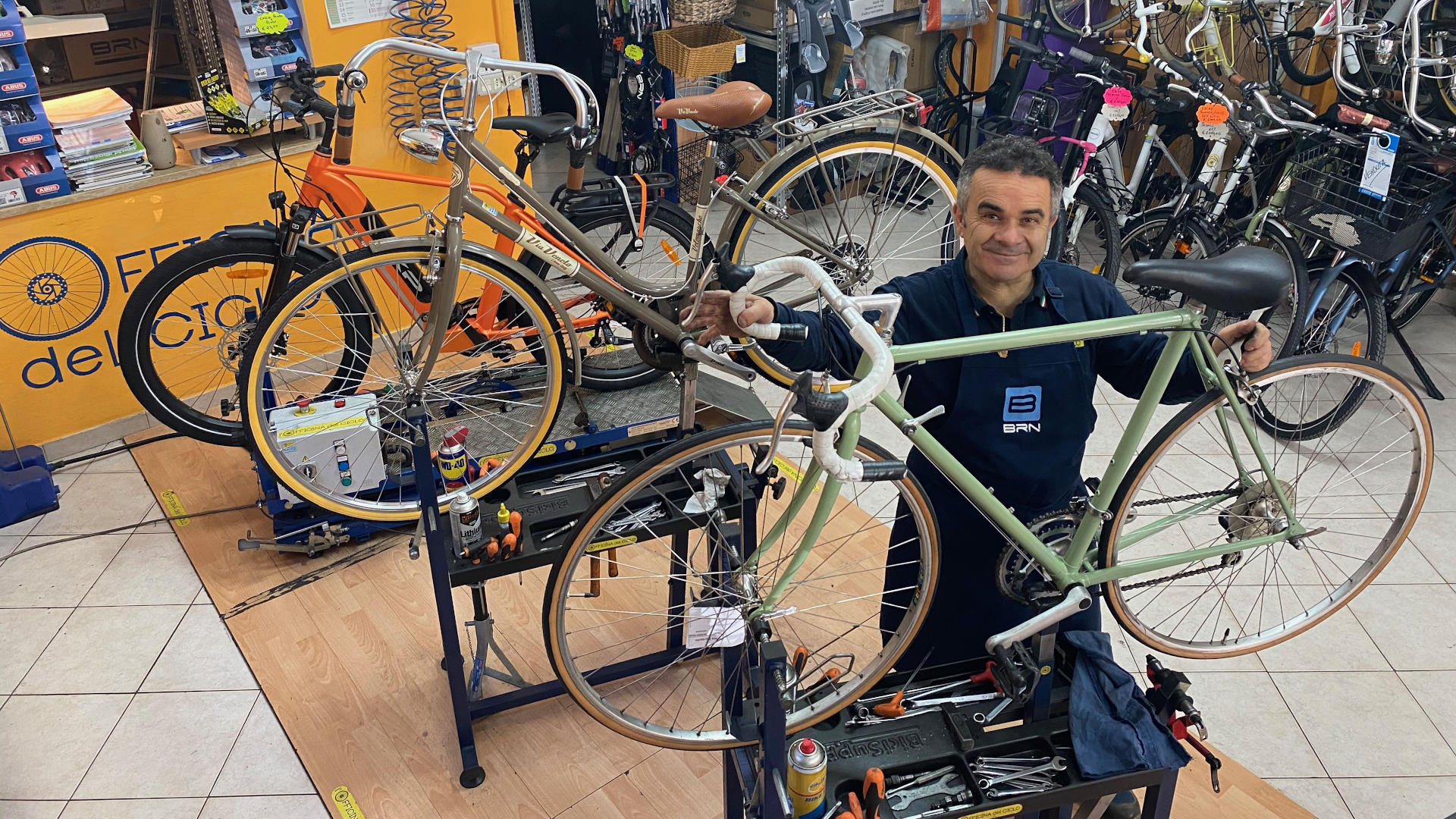 L'Officina del Ciclo, riparazioni e vendita biciclette, biciclette elettriche, cargo e mini-van a Rimini